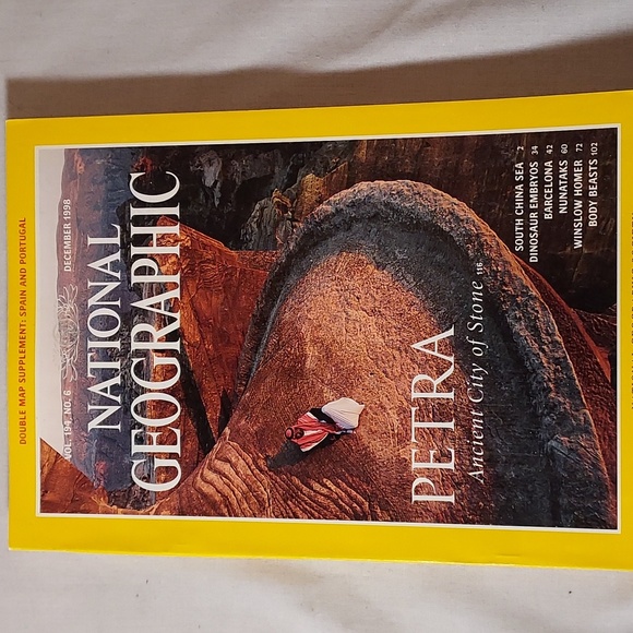 National Geographic Vintage Books Set of 5 #9 - Picture 3 of 7